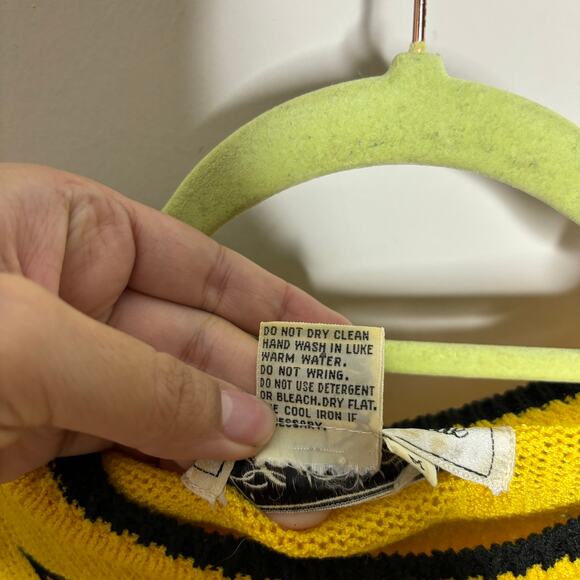 Saks Fifth Avenue Yellow Vintage Sweater Sz M - Picture 6 of 11